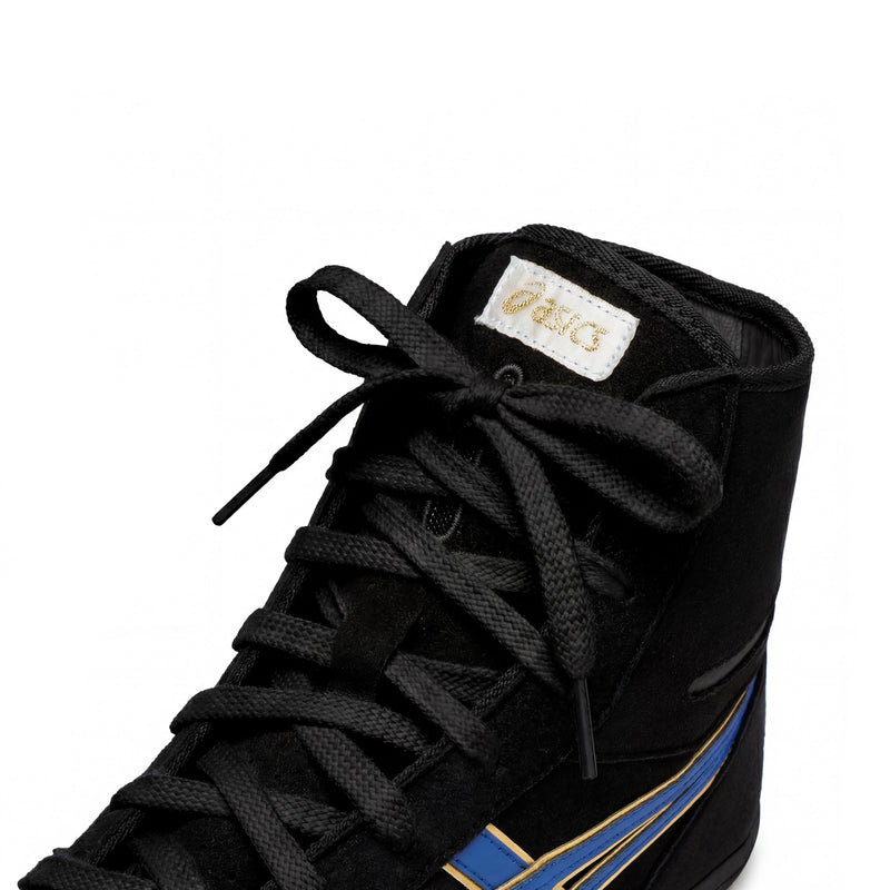 ASICS EX-EO Ringerschuh – Close-up von Schnürung und Zunge (Schwarz/Blau/Gold)