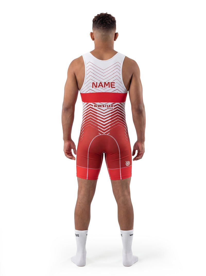 WrestlerStore Ascent Ringertrikot rot/weiß – Rückenansicht mit Namensfeld, Chevron‑Linien Design, Wettkampf Wrestling Singlet