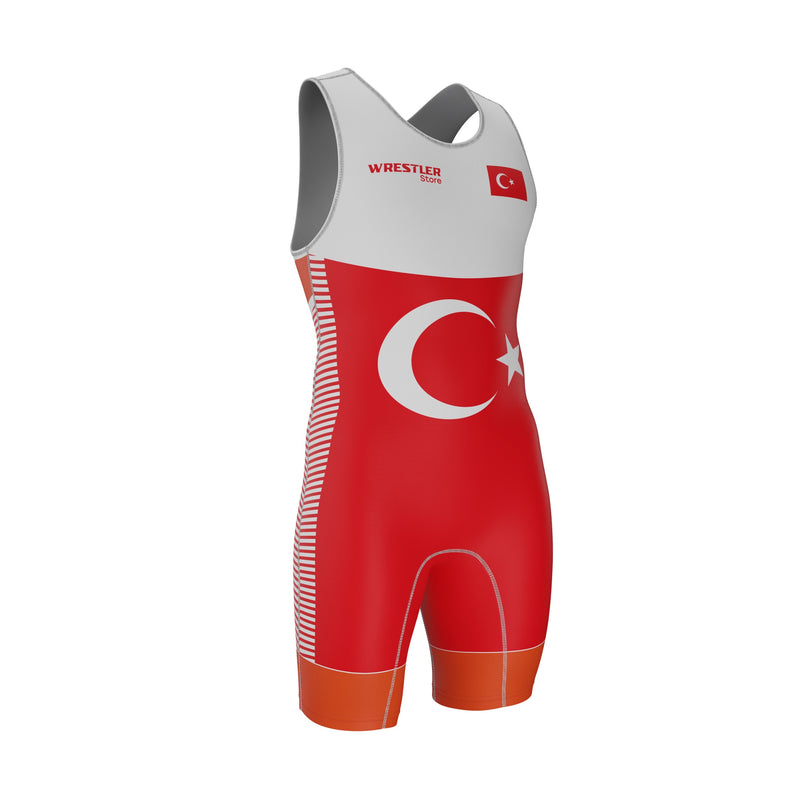 Rückseite des blauen WrestlerStore Ringertrikots Turkey mit Landescode TUR und Namensfeld, weiß-blauen Streifendetails und WrestlerStore Logo auf dem Rücken.