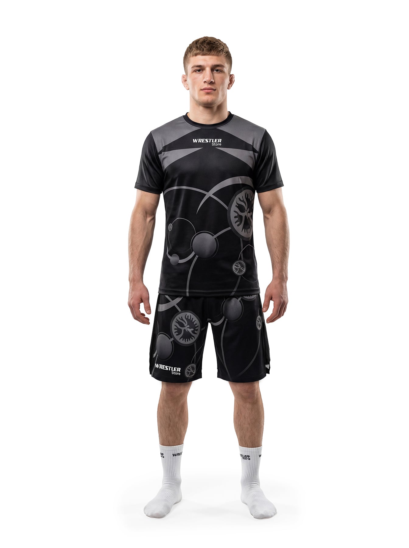 WrestlerStore UWW Teamwear T‑Shirt & Shorts Set grau/rot/schwarz – Vorderansicht, cleanes Team‑Design, Sportset fürs Ringen